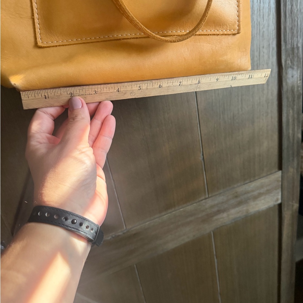 Portland Leather Goods Yellow/Sunflower 🌻 Leather Crossbody Tote - Picture 14 of 16